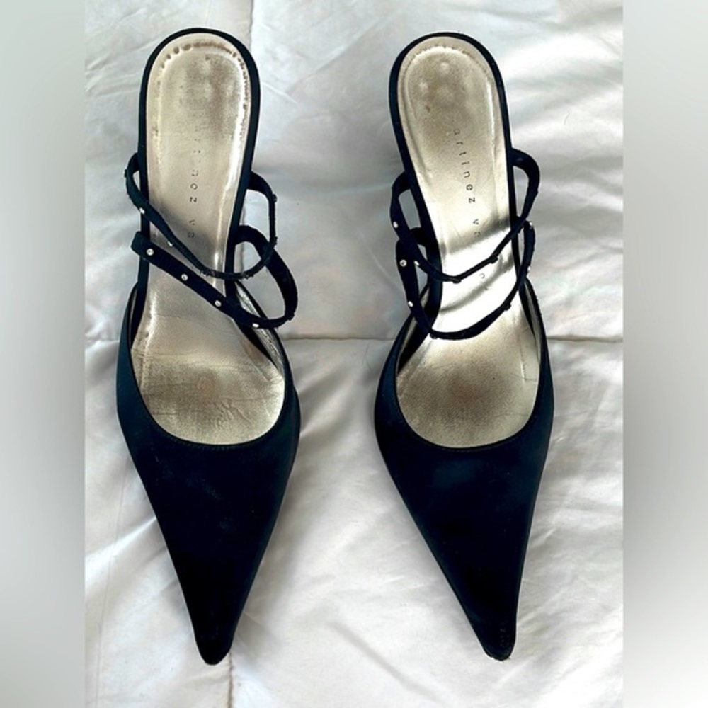 Martinez Valero satin pointy toes slip‎ on evening wear shoes